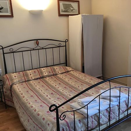 Au Bon Laboureur Otel Bray-sur-Seine Dış mekan fotoğraf